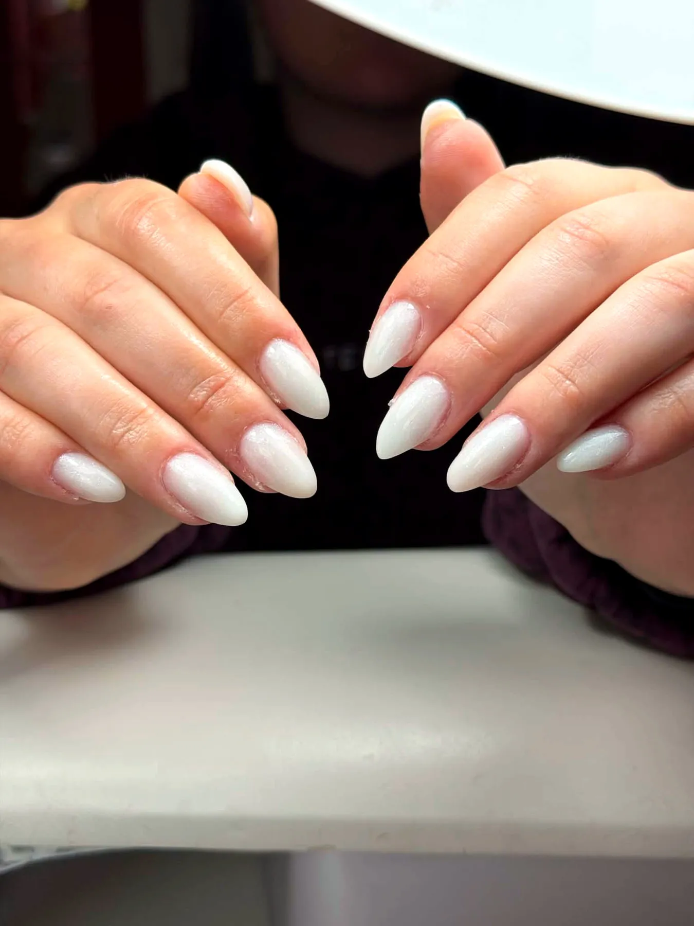 Réalisation ongles chez Louvéa — pose 10