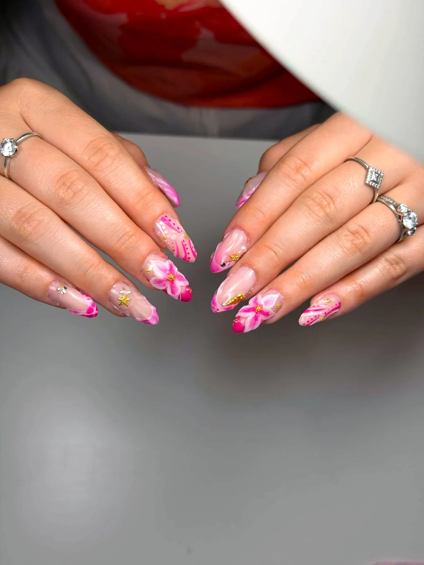 Réalisation ongles chez Louvéa — pose 11