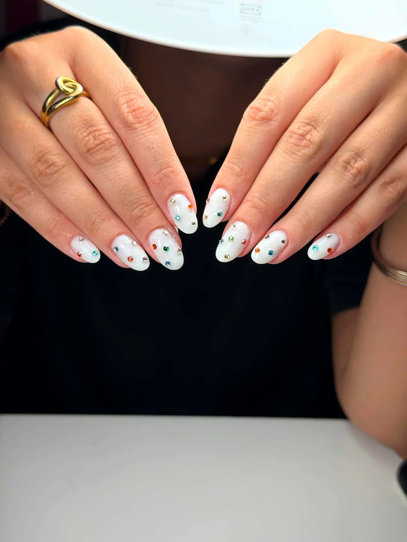 Réalisation ongles chez Louvéa — pose 24