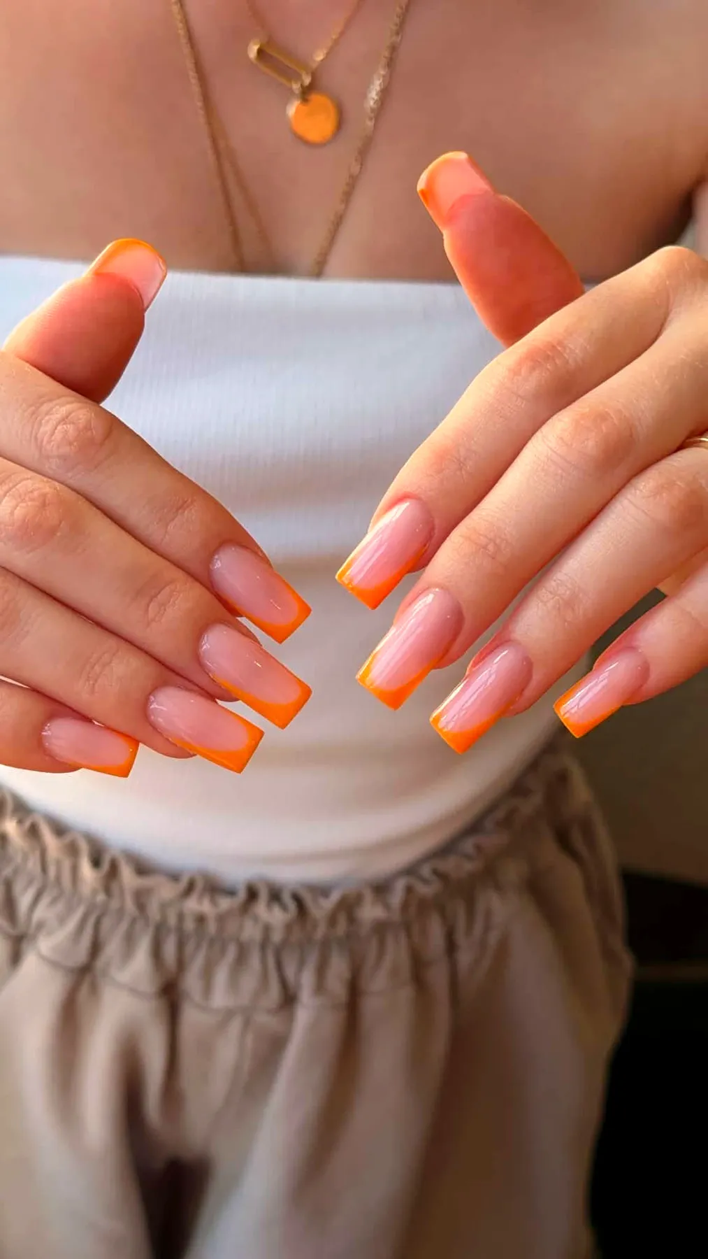 Réalisation ongles chez Louvéa — pose 33